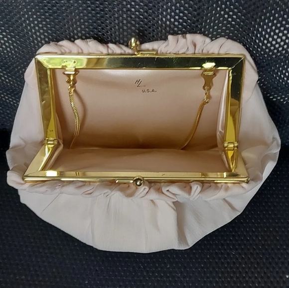 Vintage HL USA Harry Levine Clutch Purse Chain Strap Cream Kiss Lock - Picture 2 of 4